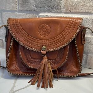 Cross body Patricia Nash purse
